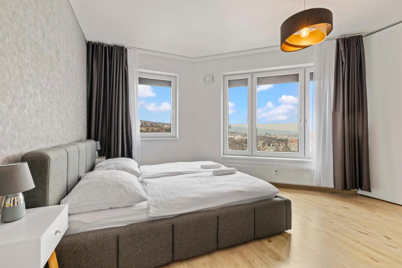 Apartamento Lam Premiere - Ac - Awesome View In Bratislava Exterior foto